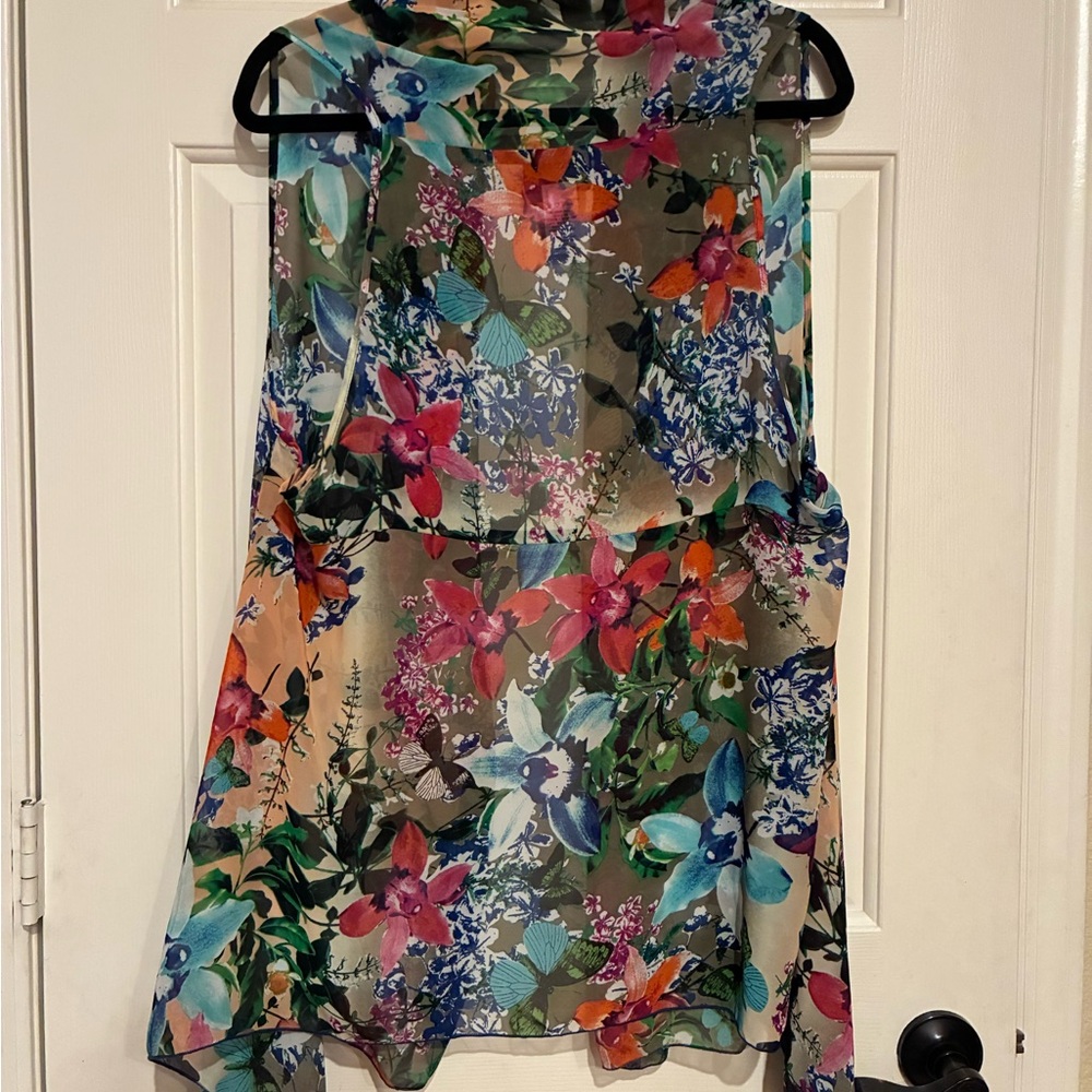 Molly & Max Vibrant Floral Sheer Vest - Picture 5 of 11